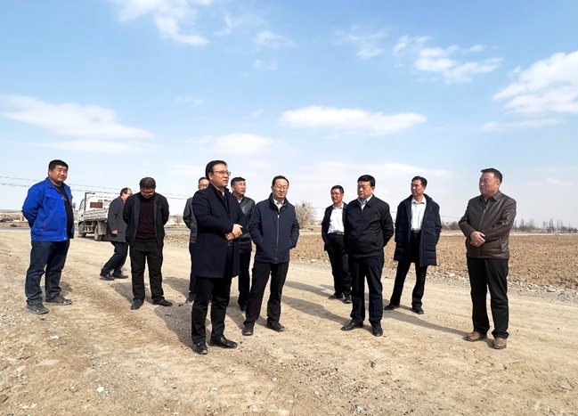 振興種業(yè)在行動(dòng),敦煌種業(yè)牽手奧凱種機(jī)、大禹節(jié)水現(xiàn)場(chǎng)對(duì)接推進(jìn)千畝智慧種業(yè)示范園區(qū)建設(shè)項(xiàng)目